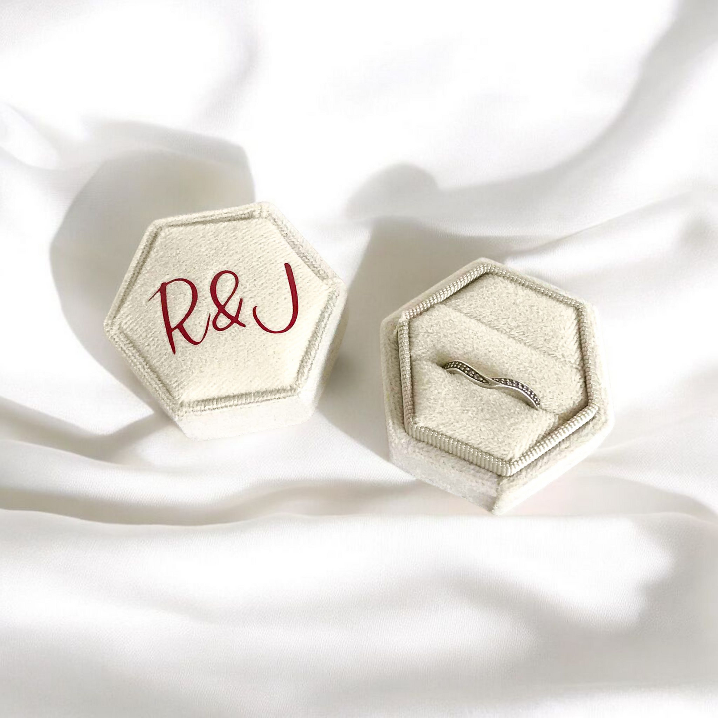 Double Slot Ring Box (10 Colours)